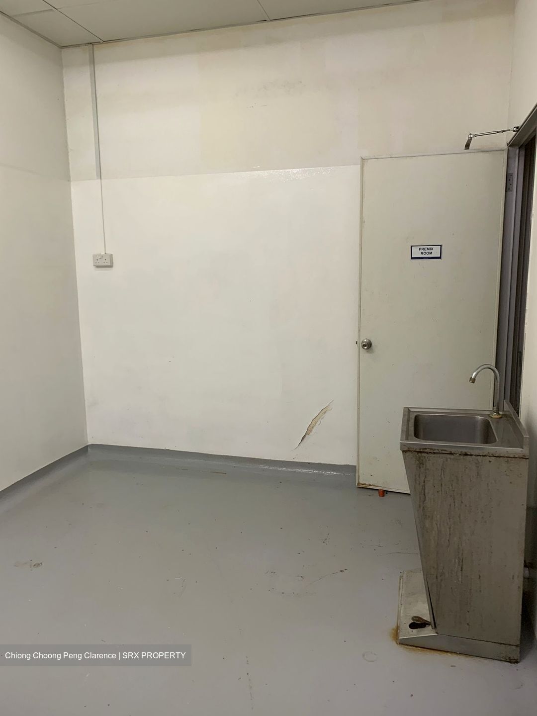 Mandai Link (D25), Warehouse #546809461